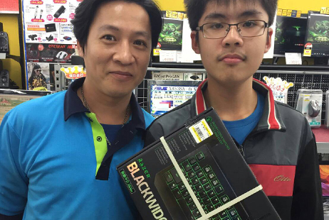 來良興買什麼？RAZER 黑寡婦終極版2016機械鍵盤綠軸