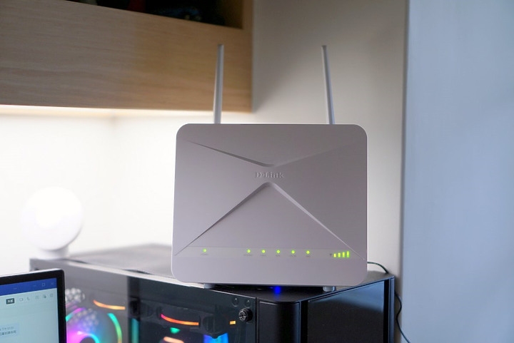 D-Link G415 4G LTE Cat.4 AX1500 無線路由器
