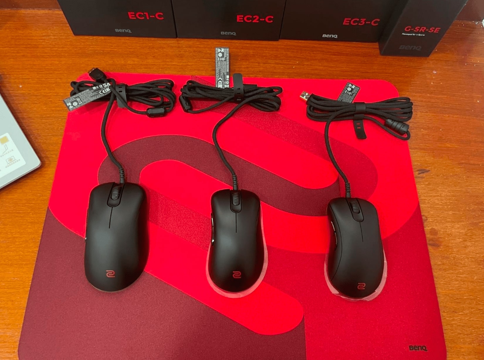 BENQ Zowie EC-C 系列滑鼠以及 G-SR-SE 2022 年的新色鼠墊開箱